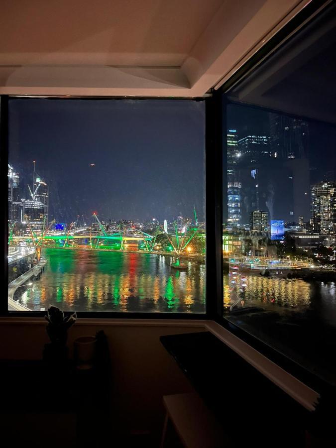 Brisbane Riverside Retreat Екстериор снимка